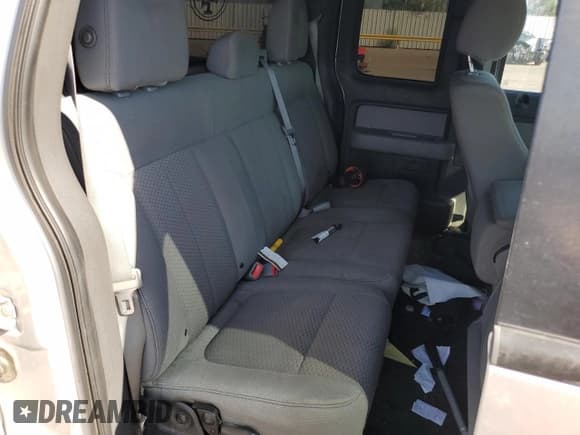 ✅ 2014 Ford F-150 XLT • VIN: 1FTEX1CMXEKF54955 • Lot: 81773395. Wystawiony na Copart z przebiegiem Nie podano. Bezpłatny archiwum sprzedaży aukcyjnych z USA i szczegółowy raport historii pojazdu na DreamBid. Zdjęcie 10.