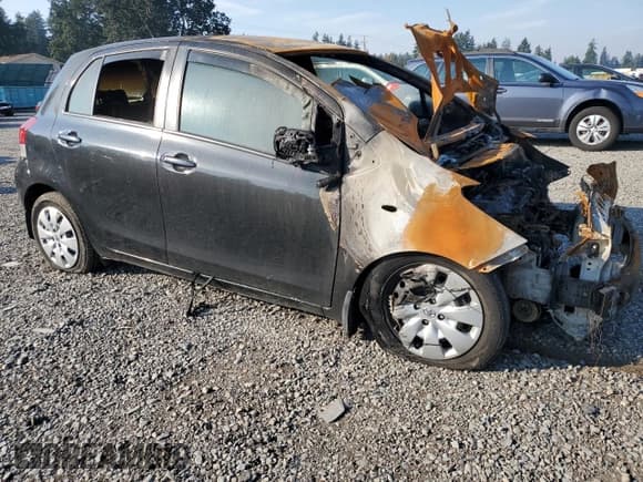 ✅ 2010 Toyota Yaris • VIN: JTDKT4K39A5313499 • Lot: 85370665. Wystawiony na Copart z przebiegiem Nie podano. Bezpłatny archiwum sprzedaży aukcyjnych z USA i szczegółowy raport historii pojazdu na DreamBid. Zdjęcie 4.