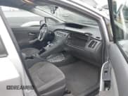 ✅ 2010 Toyota Prius III • VIN: JTDKN3DUXA0082510 • Lot: 43667824. Wystawiony na IAAI z przebiegiem 208 368 mil. Bezpłatny archiwum sprzedaży aukcyjnych z USA i szczegółowy raport historii pojazdu na DreamBid. Zdjęcie 5.