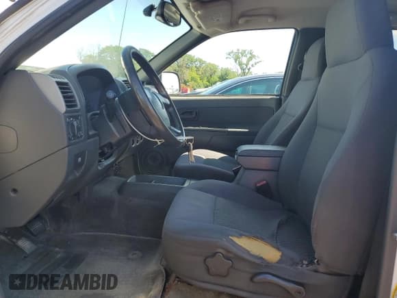 ✅ 2006 Chevrolet Colorado 2LT • VIN: 1GCDT136168290371 • Лот: 61891694. Опубликован ранее на Copart с пробегом 171 139 миль. Бесплатный доступ к архиву аукционных продаж из США и подробный отчёт об истории автомобиля на DreamBid. Изображение 7.