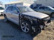 ✅ 2017 Bentley Bentayga W12 • VIN: SJAAC2ZV7HC012616 • Lot: 84858834. Wystawiony na Copart z przebiegiem 40 750 mil. Bezpłatny archiwum sprzedaży aukcyjnych z USA i szczegółowy raport historii pojazdu na DreamBid. Zdjęcie 4.