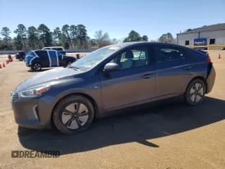 ✅ 2017 Hyundai Ioniq Blue • VIN: KMHC65LC5HU025345 • Lot: 47644085. Wystawiony na Copart z przebiegiem 53 577 mil. Bezpłatny archiwum sprzedaży aukcyjnych z USA i szczegółowy raport historii pojazdu na DreamBid. Zdjęcie 1.