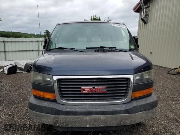 ✅ 2012 GMC Savana LT • VIN: 1GJZ71FG2C1172292 • Lot: 61754825. Listed on Copart with 25,342 mi. Free auction sales archive from the USA and detailed vehicle history report at DreamBid. Image 5.