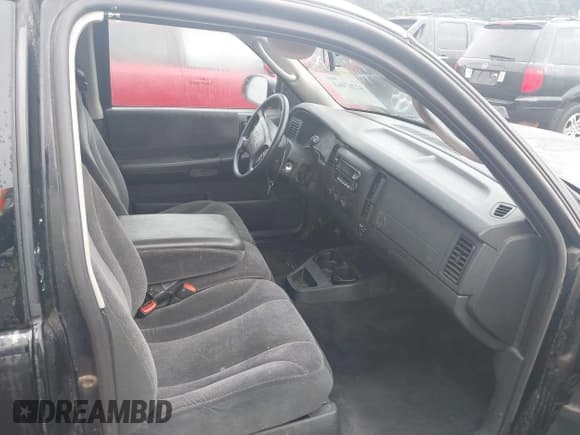 ✅ 2001 Dodge Dakota • VIN: 1B7GL22X71S100324 • Lot: 42287463. Wystawiony na IAAI z przebiegiem 166 584 mil. Bezpłatny archiwum sprzedaży aukcyjnych z USA i szczegółowy raport historii pojazdu na DreamBid. Zdjęcie 5.