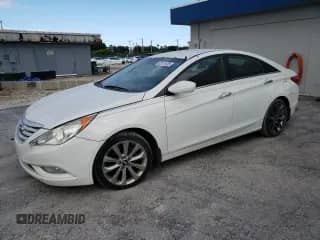2012 Hyundai Sonata SE with VIN 5NPEC4AB8CH356725, listed as a Copart auction lot 82511635 with 116,626 mi miles and Clean title. Bid and sale history available at DreamBid. Image 1.