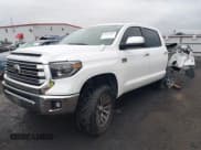 ✅ 2020 Toyota Tundra Platinum • VIN: 5TFAY5F1XLX943275 • Лот: 43224461. Опубликован ранее на IAAI с пробегом 109 762 миль. Бесплатный доступ к архиву аукционных продаж из США и подробный отчёт об истории автомобиля на DreamBid. Изображение 2.