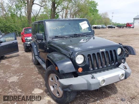 ✅ 2008 Jeep Wrangler Unlimited Sahara • VIN: 1J4GA59188L622807 • Lot: 42157805. Listed on IAAI with 263,681 mi. Free auction sales archive from the USA and detailed vehicle history report at DreamBid. Image 1.