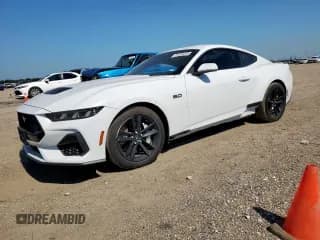 ✅ 2025 Ford Mustang GT • VIN: 1FA6P8CF1S5404215 • Lot: 71513225. Listed on Copart with 9,024 mi. Free auction sales archive from the USA and detailed vehicle history report at DreamBid. Image 1.