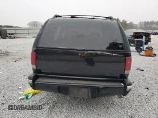 ✅ 1996 Chevrolet Blazer • VIN: 1GNCS13W9T2295497 • Lot: 89203915. Wystawiony na Copart z przebiegiem Nie podano. Bezpłatny archiwum sprzedaży aukcyjnych z USA i szczegółowy raport historii pojazdu na DreamBid. Zdjęcie 6.
