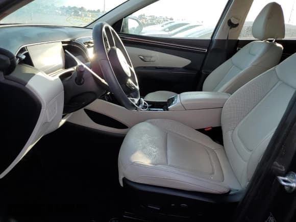 ✅ 2023 Hyundai Tucson SEL • VIN: 5NMJFCAE9PH203588 • Lot: 76835744. Wystawiony na Copart z przebiegiem Nie podano. Bezpłatny archiwum sprzedaży aukcyjnych z USA i szczegółowy raport historii pojazdu na DreamBid. Zdjęcie 7.