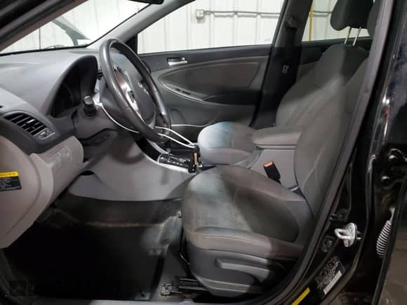 ✅ 2015 Hyundai Accent Sport • VIN: KMHCU5AE4FU232946 • Лот: 56386625. Опубликован ранее на Copart с пробегом 105 146 миль. Бесплатный доступ к архиву аукционных продаж из США и подробный отчёт об истории автомобиля на DreamBid. Изображение 7.