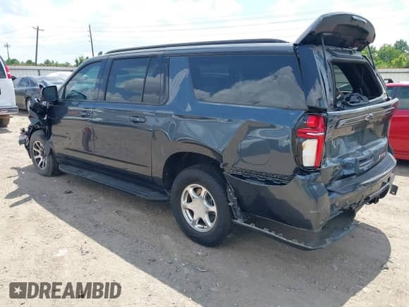 ✅ 2021 Chevrolet Suburban RST • VIN: 1GNSCEKD5MR228825 • Lot: 42916245. Wystawiony na IAAI z przebiegiem 52 657 mil. Bezpłatny archiwum sprzedaży aukcyjnych z USA i szczegółowy raport historii pojazdu na DreamBid. Zdjęcie 3.