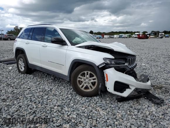 ✅ 2024 Jeep Grand Cherokee Laredo • VIN: 1C4RJHAG0R8597244 • Lot: 82184075. Listed on Copart with 21,456 mi. Free auction sales archive from the USA and detailed vehicle history report at DreamBid. Image 4.