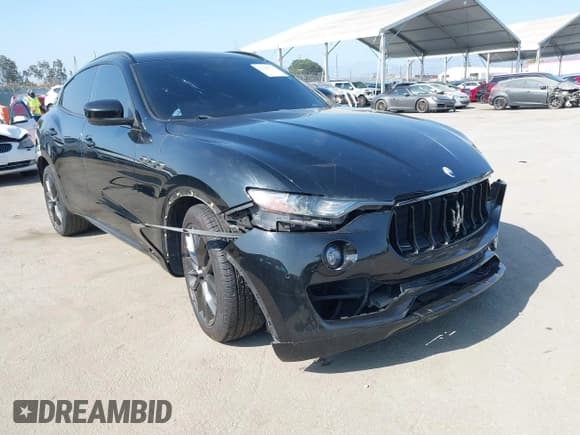 ✅ 2018 Maserati Levante • VIN: ZN661XUA0JX301331 • Lot: 42448335. Wystawiony na IAAI z przebiegiem 77 358 mil. Bezpłatny archiwum sprzedaży aukcyjnych z USA i szczegółowy raport historii pojazdu na DreamBid. Zdjęcie 1.