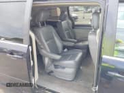 ✅ 2010 Volkswagen Routan SE • VIN: 2V4RW3D19AR272599 • Lot: 43080557. Listed on IAAI with 228,929 mi. Free auction sales archive from the USA and detailed vehicle history report at DreamBid. Image 8.