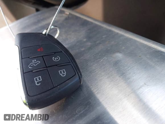 ✅ 2025 Chevrolet Silverado 1500 LT • VIN: 1GCPACED1SZ117450 • Лот: 43838956. Опубликован ранее на IAAI с пробегом 11 260 миль. Бесплатный доступ к архиву аукционных продаж из США и подробный отчёт об истории автомобиля на DreamBid. Изображение 11.