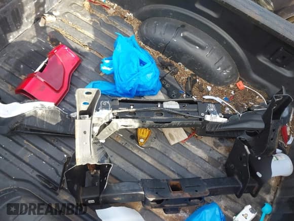 ✅ 2022 Ford F-250 XL • VIN: 1FT7W2BN3NEF95163 • Lot: 43115709. Wystawiony na IAAI z przebiegiem 76 379 mil. Bezpłatny archiwum sprzedaży aukcyjnych z USA i szczegółowy raport historii pojazdu na DreamBid. Zdjęcie 12.