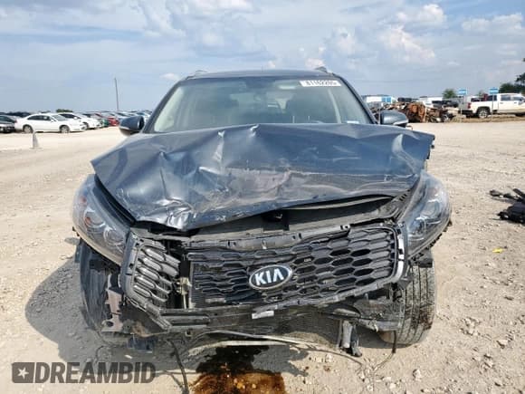 ✅ 2020 Kia Sorento LX • VIN: 5XYPGDA35LG696654 • Lot: 81162205. Listed on Copart with 80,440 mi. Free auction sales archive from the USA and detailed vehicle history report at DreamBid. Image 5.