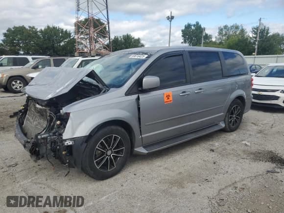 ✅ 2015 Dodge Grand Caravan SXT • VIN: 2C4RDGCG0FR683703 • Lot: 69616425. Wystawiony na Copart z przebiegiem 115 576 mil. Bezpłatny archiwum sprzedaży aukcyjnych z USA i szczegółowy raport historii pojazdu na DreamBid. Zdjęcie 1.