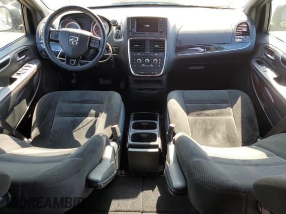 ✅ 2017 Dodge Grand Caravan SE • VIN: 2C4RDGBG3HR645919 • Lot: 86143885. Wystawiony na Copart z przebiegiem 211 725 mil. Bezpłatny archiwum sprzedaży aukcyjnych z USA i szczegółowy raport historii pojazdu na DreamBid. Zdjęcie 8.