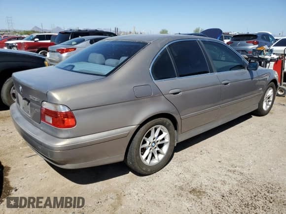 ✅ 2003 BMW 5 Series 525i • VIN: WBADT43453G034099 • Лот: 71457414. Опубликован ранее на Copart с пробегом Не указан. Бесплатный доступ к архиву аукционных продаж из США и подробный отчёт об истории автомобиля на DreamBid. Изображение 3.