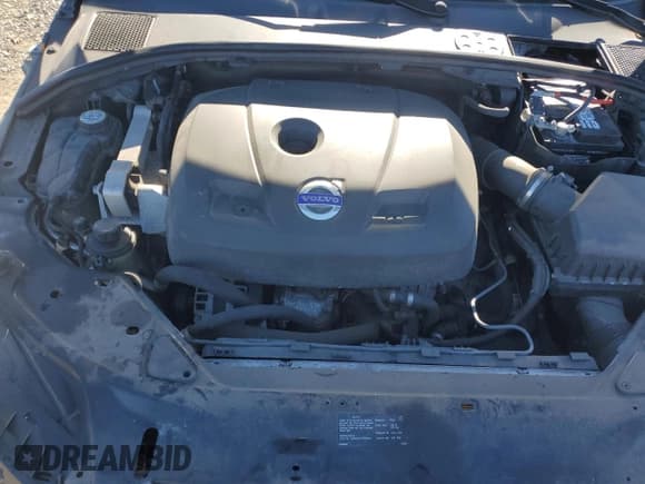 ✅ 2015 Volvo XC70 T5 Drive-E Premier • VIN: YV440MBK1F1218648 • Lot: 80331114. Listed on Copart with 88,012 mi. Free auction sales archive from the USA and detailed vehicle history report at DreamBid. Image 11.