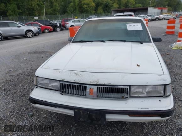 ✅ 1996 Oldsmobile Cutlass Ciera 1SA VX5 • VIN: 1G3AJ55M0T6304098 • Lot: 43150157. Listed on IAAI with 170,240 mi. Free auction sales archive from the USA and detailed vehicle history report at DreamBid. Image 6.