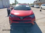 ✅ 2016 Toyota RAV4 Limited • VIN: 2T3DFREV2GW539427 • Lot: 42233024. Wystawiony na IAAI z przebiegiem 123 169 mil. Bezpłatny archiwum sprzedaży aukcyjnych z USA i szczegółowy raport historii pojazdu na DreamBid. Zdjęcie 12.