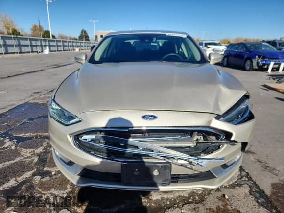 ✅ 2017 Ford Fusion Titanium • VIN: 3FA6P0D93HR299242 • Лот: 90472725. Опубликован ранее на Copart с пробегом 26 770 миль. Бесплатный доступ к архиву аукционных продаж из США и подробный отчёт об истории автомобиля на DreamBid. Изображение 5.
