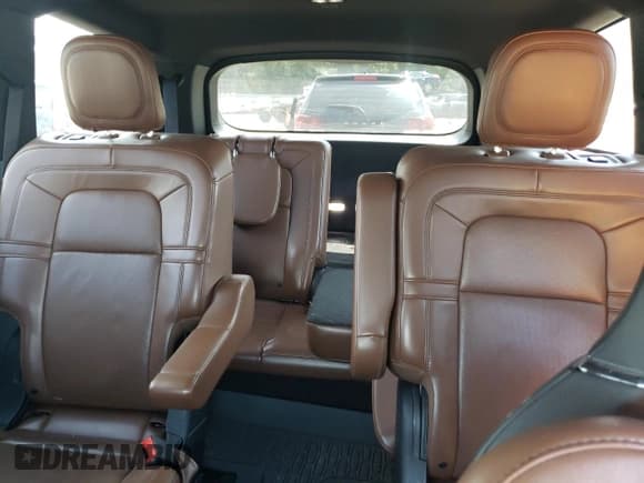 ✅ 2020 Lincoln Aviator Reserve • VIN: 5LM5J7WC4LGL22237 • Лот: 70047895. Опубликован ранее на Copart с пробегом 117 419 миль. Бесплатный доступ к архиву аукционных продаж из США и подробный отчёт об истории автомобиля на DreamBid. Изображение 10.