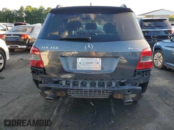 ✅ 2010 Mercedes-Benz GLK 350 • VIN: WDCGG8HB2AF495132 • Lot: 84433535. Listed on Copart with Not provided. Free auction sales archive from the USA and detailed vehicle history report at DreamBid. Image 6.