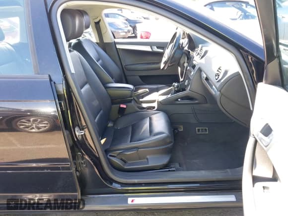 ✅ 2011 Audi A3 Premium Plus • VIN: WAUKJAFM1BA075306 • Lot: 43416890. Listed on IAAI with 114,916 mi. Free auction sales archive from the USA and detailed vehicle history report at DreamBid. Image 5.