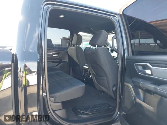 ✅ 2020 Ram 1500 Big Horn • VIN: 1C6SRFFT6LN323129 • Lot: 41618193. Listed on IAAI with 74,398 mi. Free auction sales archive from the USA and detailed vehicle history report at DreamBid. Image 8.
