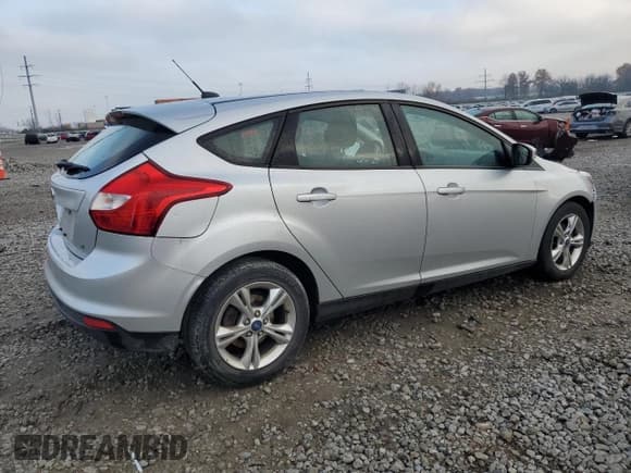 ✅ 2012 Ford Focus SE • VIN: 1FAHP3K23CL188553 • Lot: 93265285. Wystawiony na Copart z przebiegiem 63 010 mil. Bezpłatny archiwum sprzedaży aukcyjnych z USA i szczegółowy raport historii pojazdu na DreamBid. Zdjęcie 3.