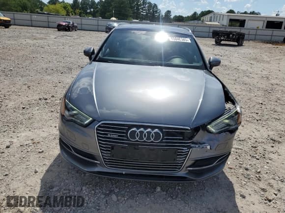 ✅ 2016 Audi A3 e-tron Premium Plus • VIN: WAUTPBFF9GA134619 • Лот: 65040585. Опубликован ранее на Copart с пробегом 86 169 миль. Бесплатный доступ к архиву аукционных продаж из США и подробный отчёт об истории автомобиля на DreamBid. Изображение 5.