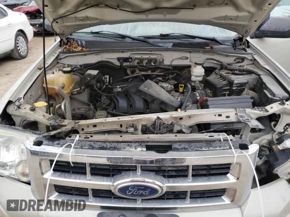 ✅ 2008 Ford Escape XLT • VIN: 1FMCU03148KA43175 • Lot: 86760135. Listed on Copart with 123,161 mi. Free auction sales archive from the USA and detailed vehicle history report at DreamBid. Image 12.