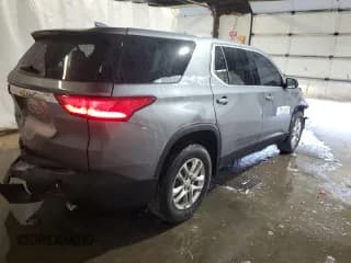 ✅ 2020 Chevrolet Traverse LS • VIN: 1GNERFKW9LJ292141 • Lot: 71017364. Wystawiony na Copart z przebiegiem 61 549 mil. Bezpłatny archiwum sprzedaży aukcyjnych z USA i szczegółowy raport historii pojazdu na DreamBid. Zdjęcie 3.