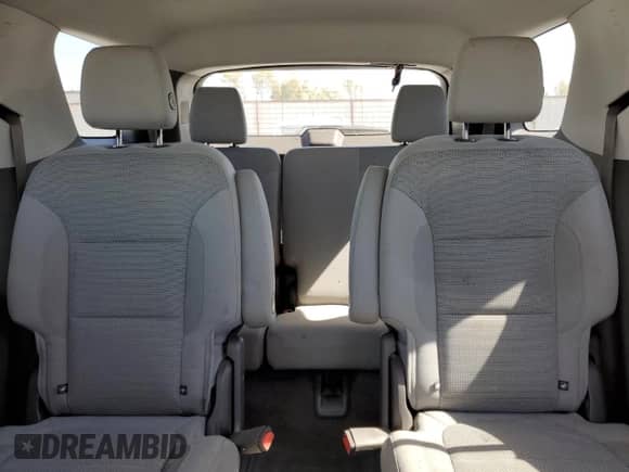 2018 Chevrolet Traverse LT Cloth with VIN 1GNERGKWXJJ137276, listed as a Copart auction lot 86170425 with 146,164 mi miles and Clean title. Bid and sale history available at DreamBid. Image 10.