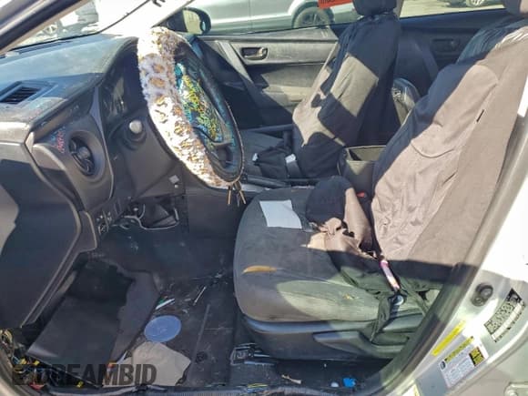 ✅ 2017 Toyota Corolla LE • VIN: 5YFBURHE8HP584330 • Лот: 94416175. Опубликован ранее на Copart с пробегом Не указан. Бесплатный доступ к архиву аукционных продаж из США и подробный отчёт об истории автомобиля на DreamBid. Изображение 7.