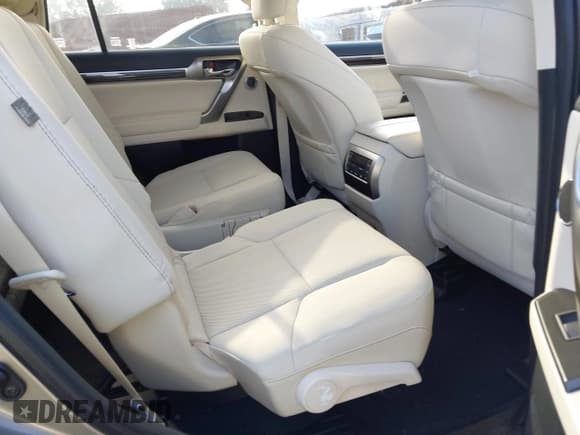 ✅ 2022 Lexus GX 460 Premium • VIN: JTJAM7BX8N5318337 • Lot: 42865446. Wystawiony na IAAI z przebiegiem 13 456 mil. Bezpłatny archiwum sprzedaży aukcyjnych z USA i szczegółowy raport historii pojazdu na DreamBid. Zdjęcie 8.