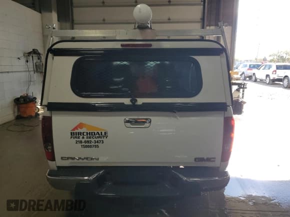 ✅ 2011 GMC Canyon • VIN: 1GTJ6LFE4B8139009 • Lot: 76472774. Listed on Copart with 151,484 mi. Free auction sales archive from the USA and detailed vehicle history report at DreamBid. Image 6.