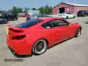 2010 Hyundai Genesis Coupe Track z VIN KMHHU6KH5AU033577, wystawiony jako Copart lot #68258535 z przebiegiem Nie podano mil oraz Szkoda całkowita • Salvage title. Historia ofert i sprzedaży dostępna na DreamBid. Obrazek 3.