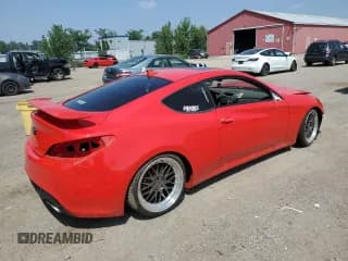 ✅ 2010 Hyundai Genesis Coupe Track • VIN: KMHHU6KH5AU033577 • Lot: 68258535. Wystawiony na Copart z przebiegiem Nie podano. Bezpłatny archiwum sprzedaży aukcyjnych z USA i szczegółowy raport historii pojazdu na DreamBid. Zdjęcie 3.