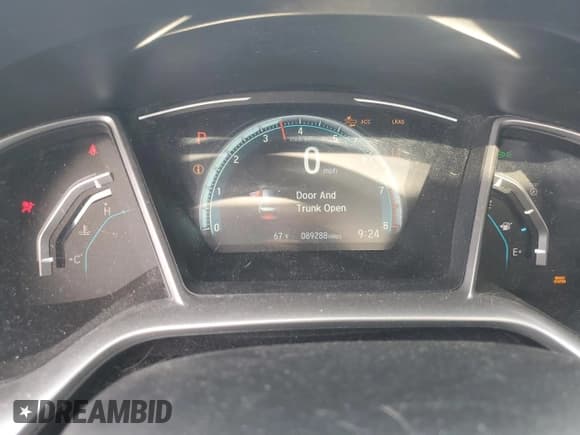 ✅ 2018 Honda Civic Touring • VIN: JHMFC1F9XJX022785 • Лот: 92484625. Опубликован ранее на Copart с пробегом 89 288 миль. Бесплатный доступ к архиву аукционных продаж из США и подробный отчёт об истории автомобиля на DreamBid. Изображение 9.