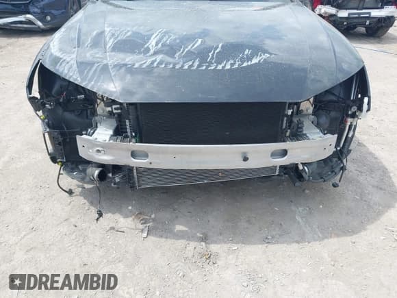 ✅ 2023 Audi A4 Premium • VIN: WAUABAF47PA033156 • Lot: 42120115. Wystawiony na IAAI z przebiegiem 8 808 mil. Bezpłatny archiwum sprzedaży aukcyjnych z USA i szczegółowy raport historii pojazdu na DreamBid. Zdjęcie 6.