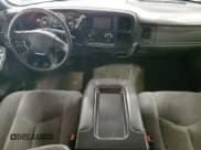 ✅ 2006 Chevrolet Silverado 1500 LS • VIN: 1GCEC19X26Z152918 • Лот: 81113164. Опубликован ранее на Copart с пробегом 199 584 миль. Бесплатный доступ к архиву аукционных продаж из США и подробный отчёт об истории автомобиля на DreamBid. Изображение 8.