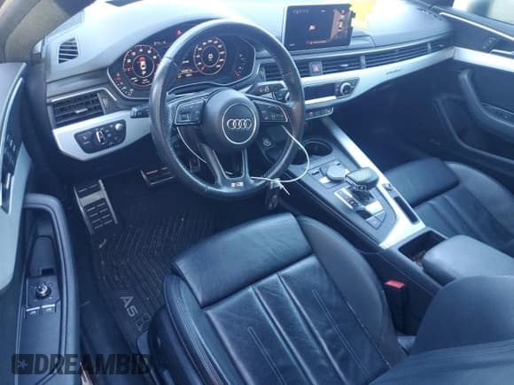 ✅ 2018 Audi A5 Prestige • VIN: WAUUNAF50JA000519 • Лот: 84214805. Опубликован ранее на Copart с пробегом 156 441 миль. Бесплатный доступ к архиву аукционных продаж из США и подробный отчёт об истории автомобиля на DreamBid. Изображение 8.