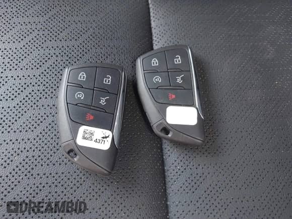 2025 Chevrolet Equinox AWD LT with VIN 3GNAXPEG9SL102134, listed as a IAAI auction lot 41792092 with 4,194 mi miles and . Bid and sale history available at DreamBid. Image 11.