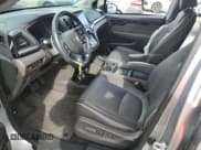 ✅ 2022 Honda Odyssey Elite • VIN: 5FNRL6H99NB024570 • Lot: 92631215. Wystawiony na Copart z przebiegiem 65 127 mil. Bezpłatny archiwum sprzedaży aukcyjnych z USA i szczegółowy raport historii pojazdu na DreamBid. Zdjęcie 7.
