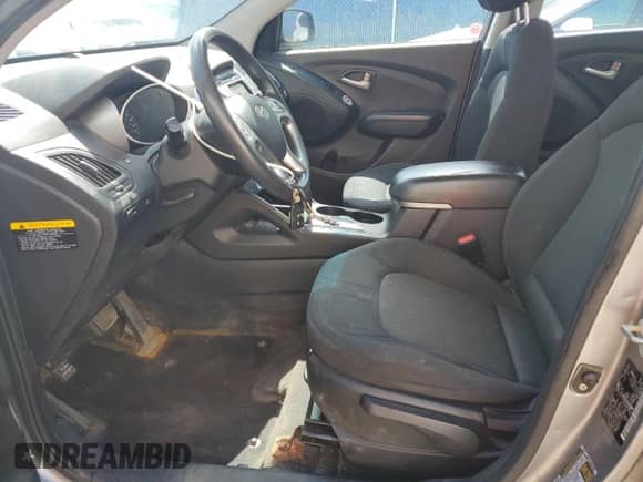 2013 Hyundai Tucson GL z VIN KM8JT3ACXDU556283, wystawiony jako Copart lot #64970585 z przebiegiem 227 610 mil mil oraz Szkoda całkowita • Salvage title. Historia ofert i sprzedaży dostępna na DreamBid. Obrazek 7.